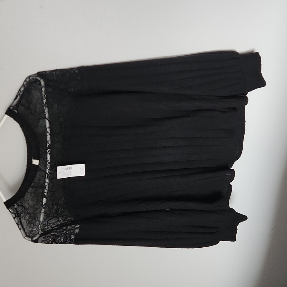 Maurices size L black lace shoulder sweater